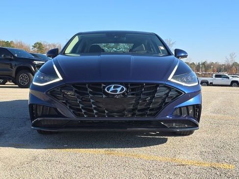Used 2021 Hyundai Sonata Limited w/ Preferred Accessory Package image 8