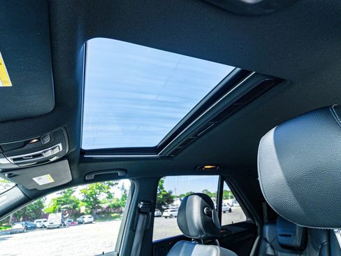 Used 2017 Mercedes-Benz GLE 350 GLE 350 w/ Premium 1 Package image 16