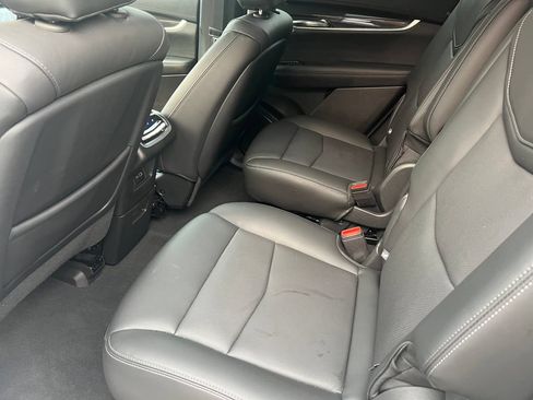 Certified 2024 Cadillac XT6 Sport w/ Technology Package AWD/4WD image 13