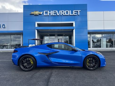 Used 2024 Chevrolet Corvette Z06 w/ Stealth Interior Trim Package image 1