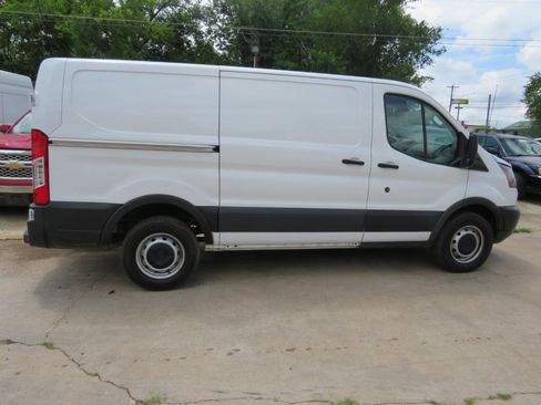 Used 2019 Ford Transit 250 130 Low Roof RWD image 33