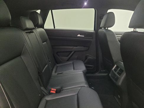 Used 2020 Volkswagen Atlas Cross Sport SEL image 19