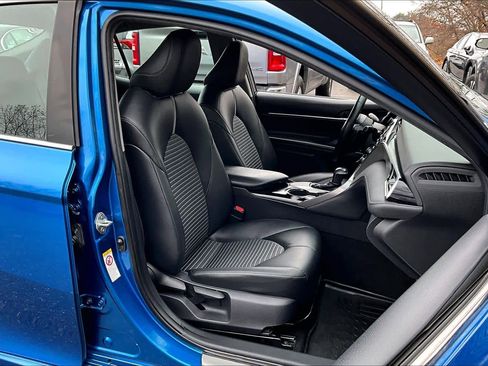 Certified 2018 Toyota Camry SE w/ Protection Package (Q2) image 7