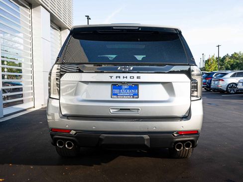 Used 2025 Chevrolet Tahoe Z71 w/ Comfort Package AWD/4WD image 23