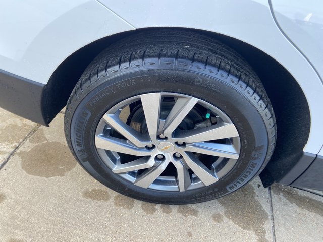 Used 2024 Chevrolet Equinox LT FWD image 32