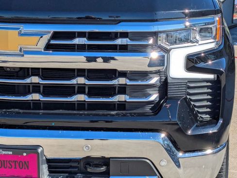 Used 2023 Chevrolet Silverado 1500 LTZ image 10