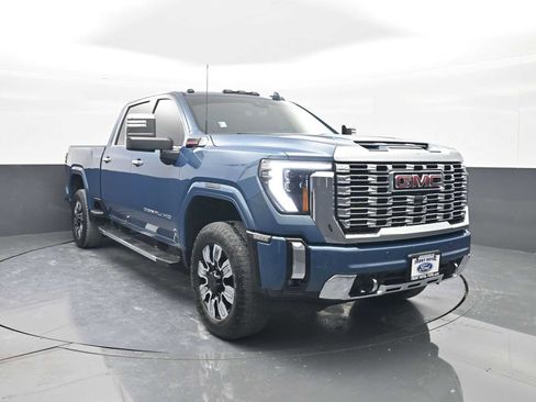 Used 2024 GMC Sierra 2500 Denali w/ Denali Reserve Package image 1