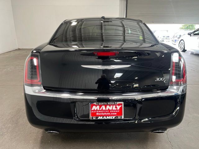Used 2013 Chrysler 300 C RWD image 4