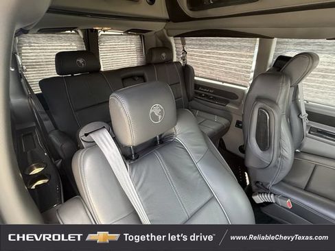 Used 2018 GMC Savana 2500 w/ Enhanced Convenience Package RWD image 29