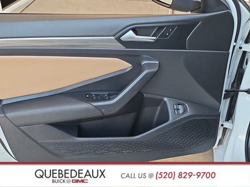 Used 2020 Volkswagen Jetta SEL FWD image 9