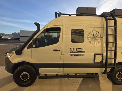 Used 2020 Mercedes-Benz Sprinter 2500 image 24