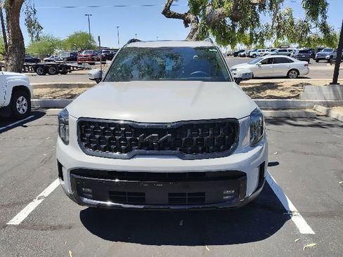 Used 2025 Kia Telluride SX X-Line AWD/4WD image 2