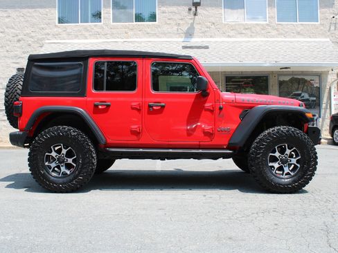 Used 2019 Jeep Wrangler Unlimited Rubicon AWD/4WD image 9