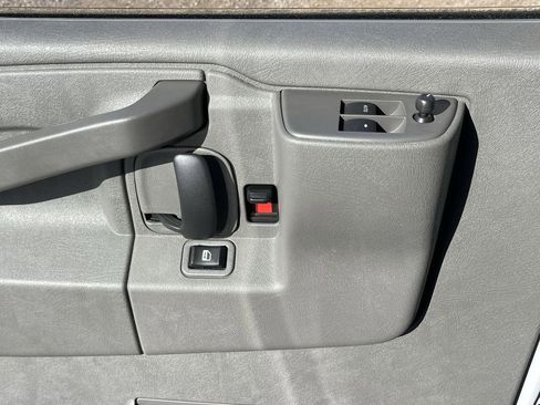 New 2025 GMC Savana 2500 Extended w/ Driver Convenience Package image 23