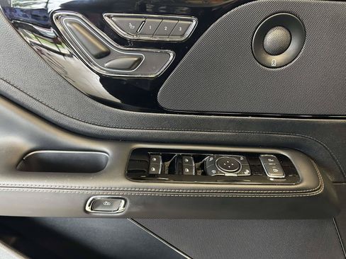 Used 2025 Lincoln Aviator 2WD w/ Jet Appearance Package image 19