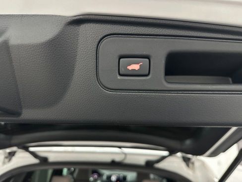 Used 2025 Honda Passport EX-L image 37
