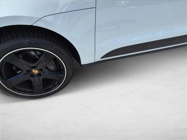 Used 2021 Porsche Macan S AWD/4WD image 25