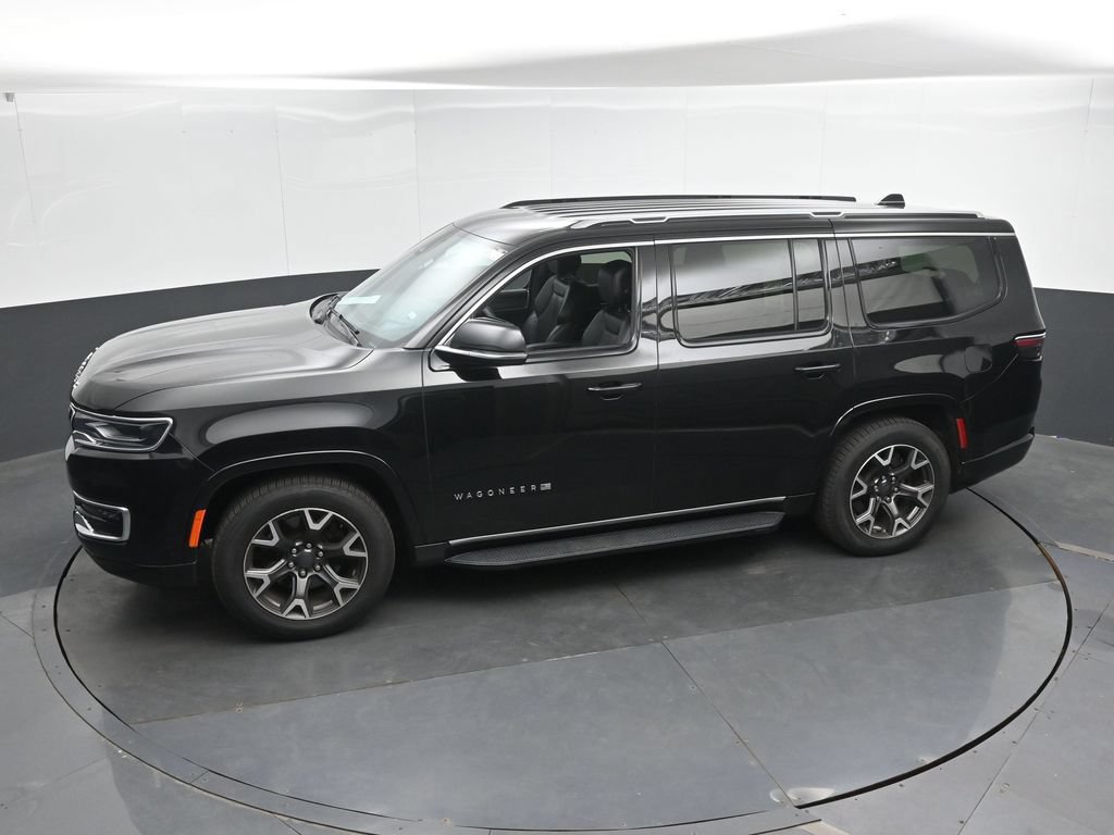Used 2024 Jeep Wagoneer Series III AWD/4WD image 40