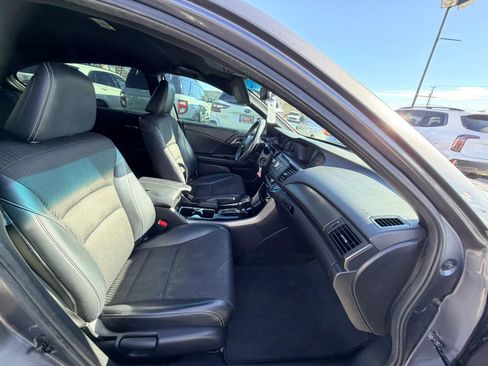 Used 2016 Honda Accord Sport image 25