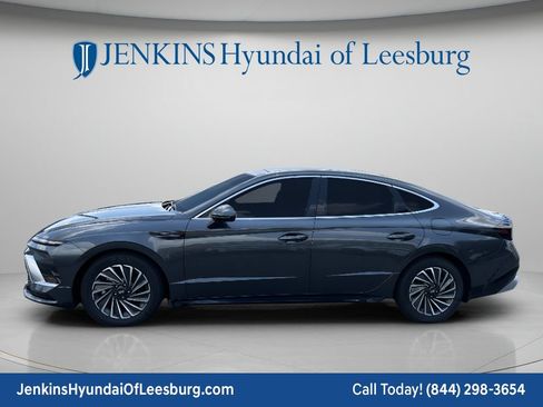 New 2026 Hyundai Sonata SEL FWD image 9