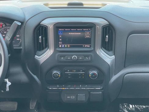 Used 2022 Chevrolet Silverado 1500 Custom Trail Boss w/ LPO, Dark Essentials Package image 14