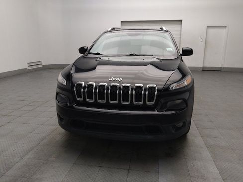 Used 2017 Jeep Cherokee Latitude FWD image 15