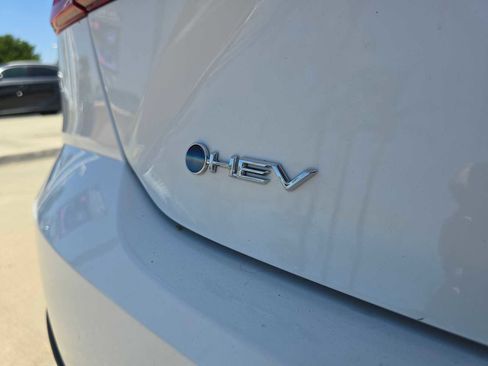 Certified 2025 Toyota Camry SE FWD image 14