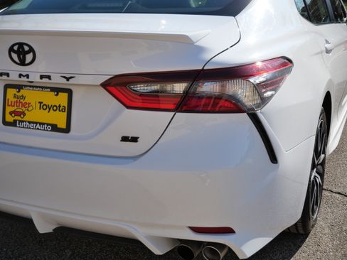 Certified 2023 Toyota Camry SE FWD image 18