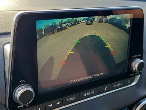 Certified 2023 Nissan Sentra SV image 30