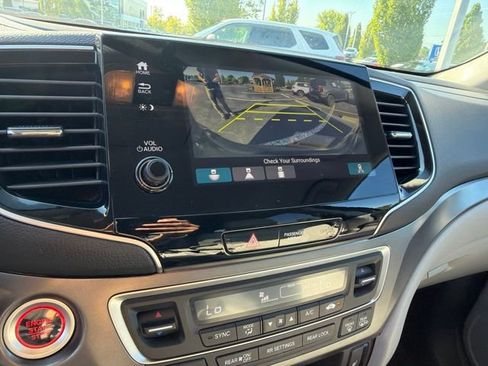 Used 2019 Honda Pilot EX image 18