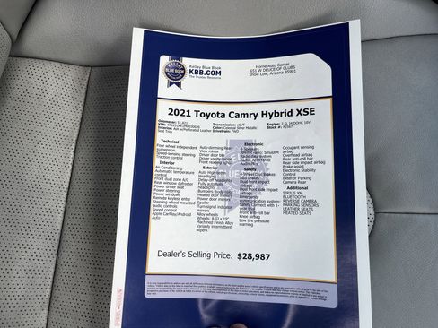 Used 2021 Toyota Camry XSE image 27