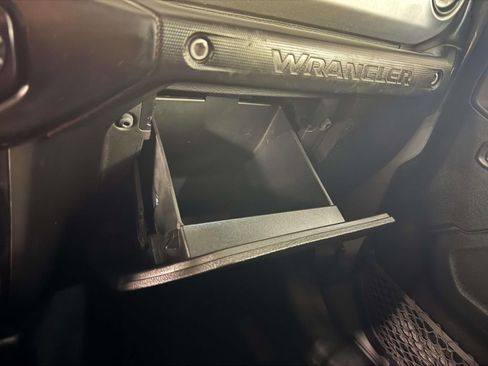 Used 2020 Jeep Wrangler Unlimited Sport S AWD/4WD image 31