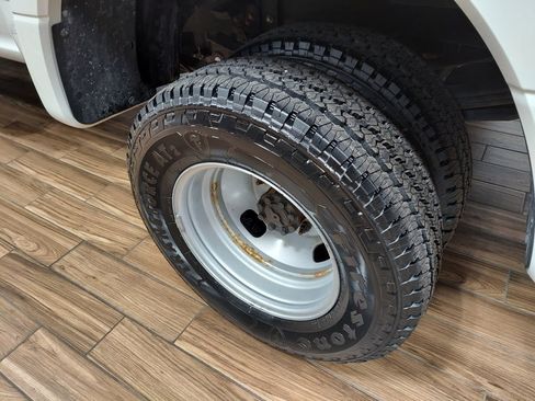 Used 2021 Ford F350 XLT w/ XLT Value Package image 9