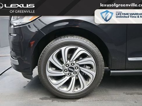 Used 2022 Lincoln Navigator Reserve AWD/4WD image 9
