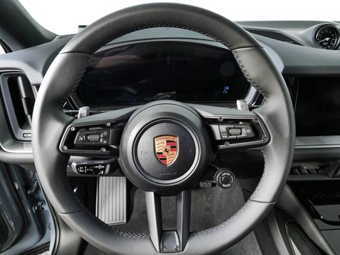 New 2026 Porsche Cayenne Coupe AWD/4WD image 9