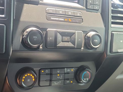 Used 2020 Ford F150 XL w/ Equipment Group 101A Mid RWD image 20