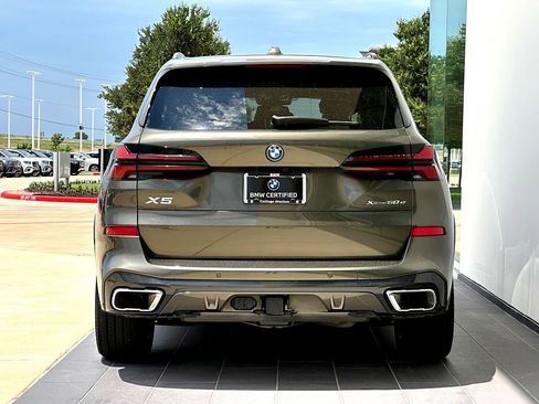 Certified 2024 BMW X5 xDrive50e w/ M Sport Package AWD/4WD image 7