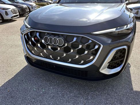 Used 2025 Audi SQ5 Premium Plus image 8