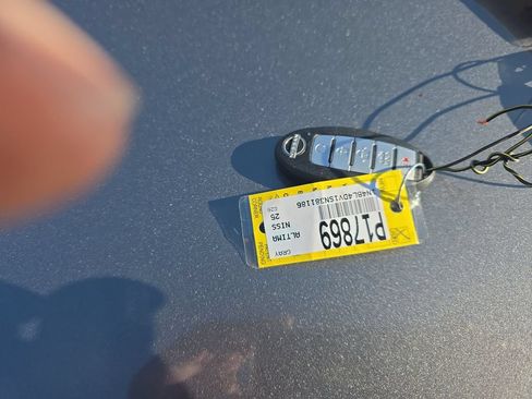 Used 2025 Nissan Altima 2.5 SV FWD image 26