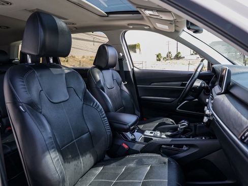 Used 2022 Kia Telluride EX AWD/4WD image 19