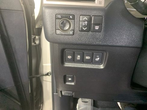 Used 2022 Lexus GX 460 Premium image 19