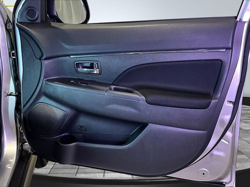 Used 2025 Mitsubishi Outlander Sport AWD image 26