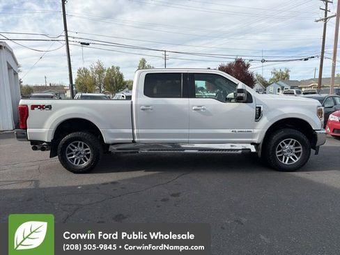 Used 2018 Ford F250 Lariat w/ Lariat Value Package image 4