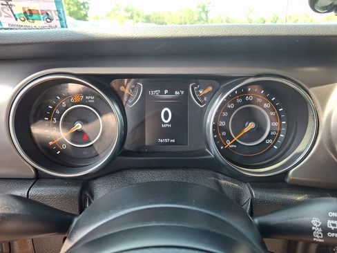 Used 2019 Jeep Wrangler Unlimited Sport S AWD/4WD image 26