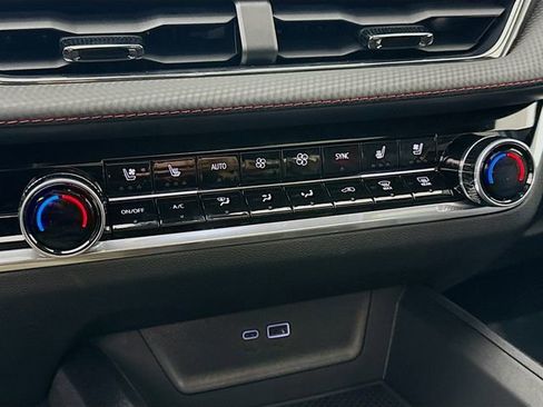 New 2026 Chevrolet Equinox RS w/ Convenience Package III image 18