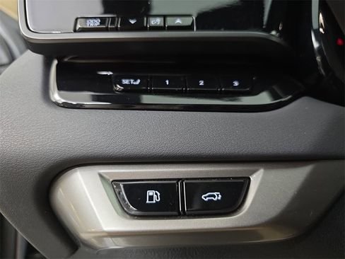 Certified 2023 Lexus RX 350 w/ Cold Area Package image 26