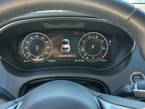 Certified 2024 Jaguar E-PACE R-Dynamic SE image 14