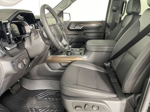 New 2026 Chevrolet Silverado 1500 LT Trail Boss w/ LT Trail Boss Premium Package AWD/4WD image 2