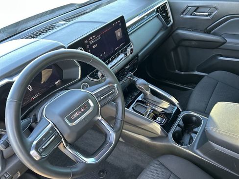 Used 2025 GMC Canyon Elevation image 10