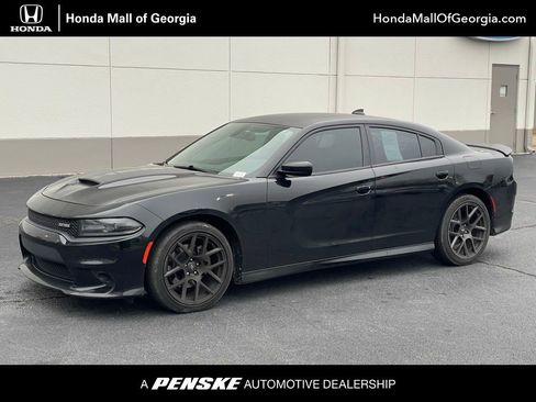 Used 2017 Dodge Charger R/T image 1